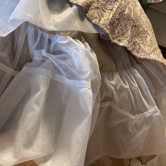 Vintage Made in USA Positively Ellyn gold lace open back halter mini dress - Picture 7 of 16